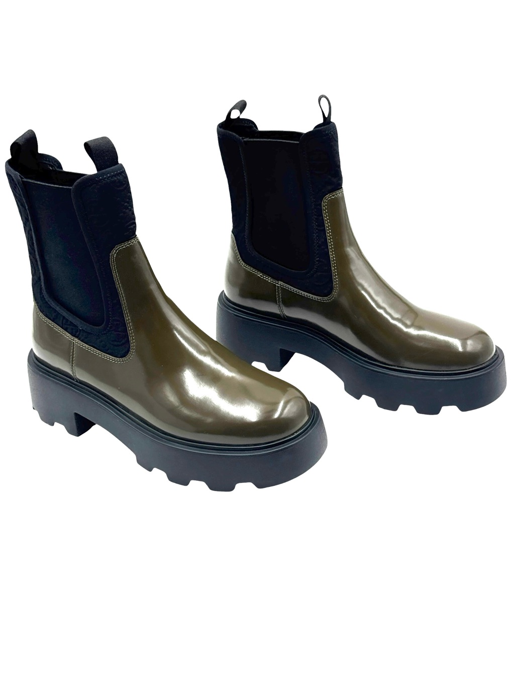 Tory Burch T Monogram Lug Sole Chelsea Boots Size 8.5
